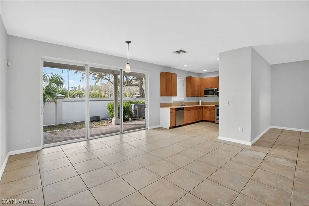 Naples FL 34119