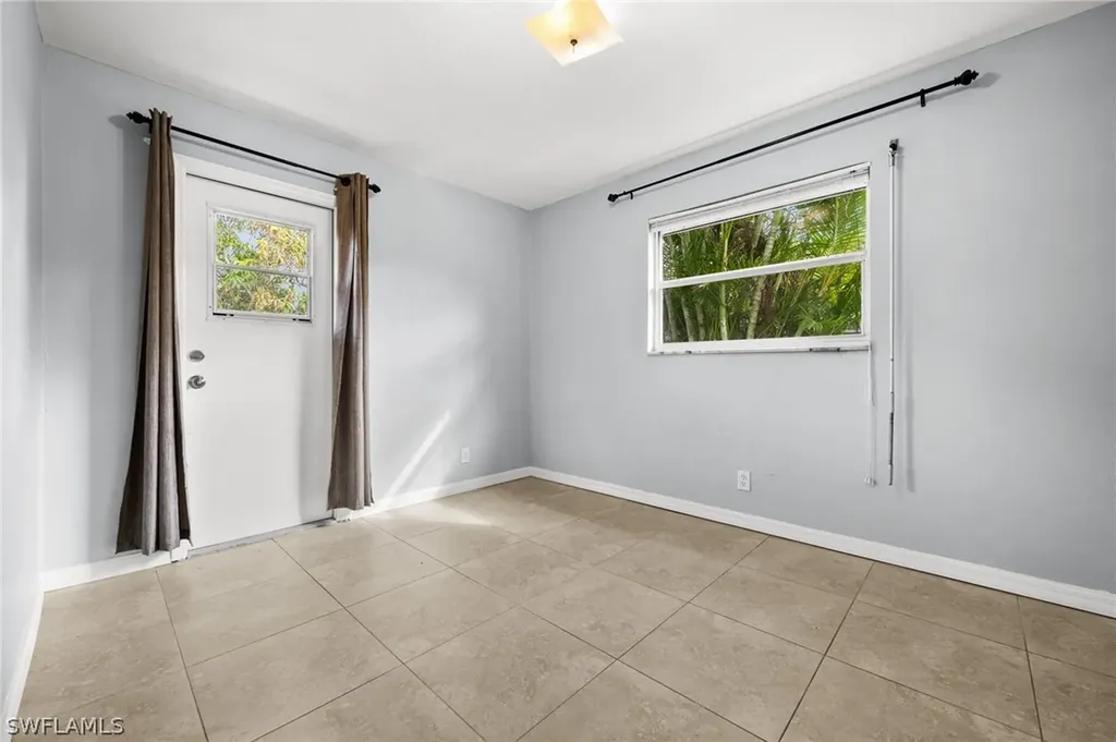 781 101st Avenue N Naples FL 34108