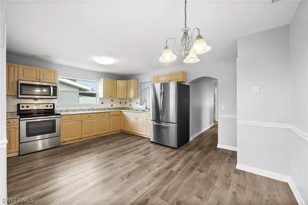 781 101st Avenue N Naples FL 34108