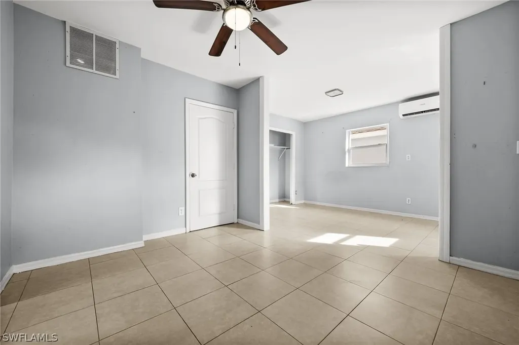 781 101st Avenue N Naples FL 34108