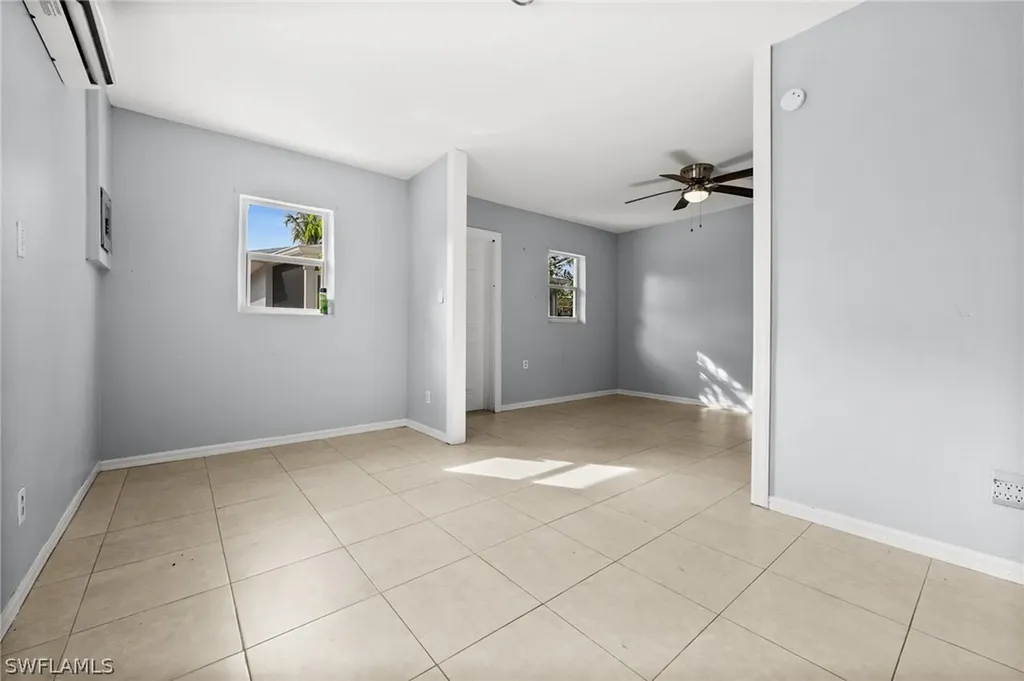 781 101st Avenue N Naples FL 34108