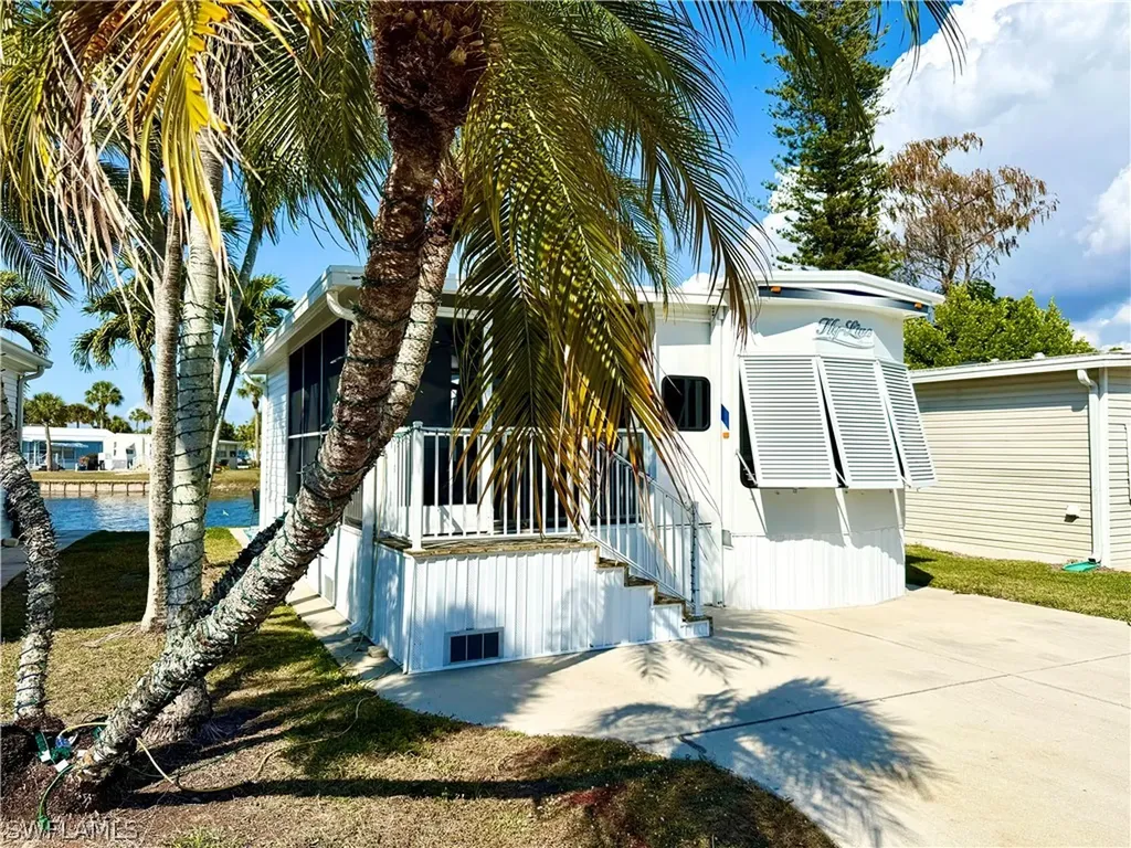 442 Cheetah Drive Naples FL 34114