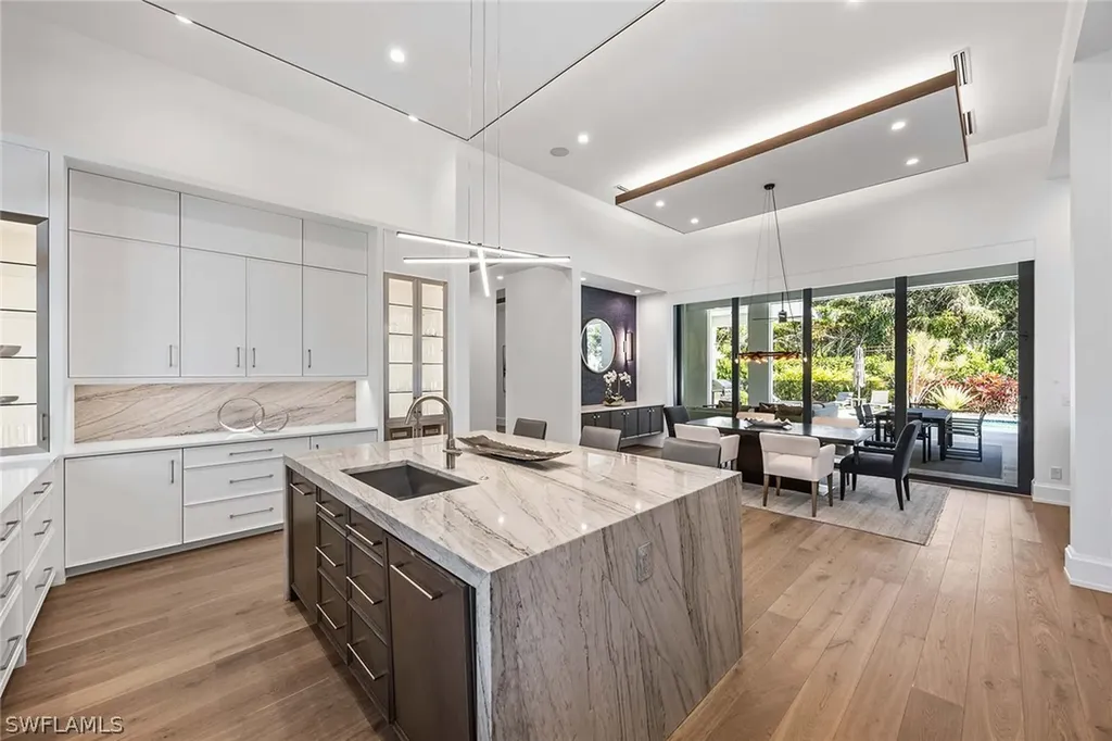 1300 Nautilus Road Naples FL 34102