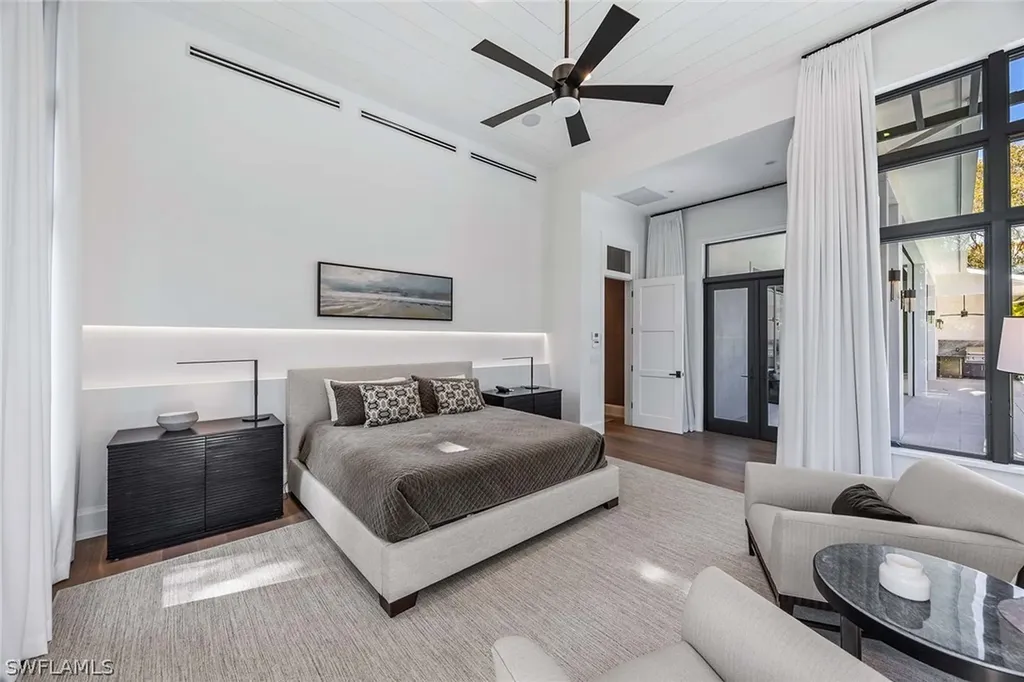 1300 Nautilus Road Naples FL 34102