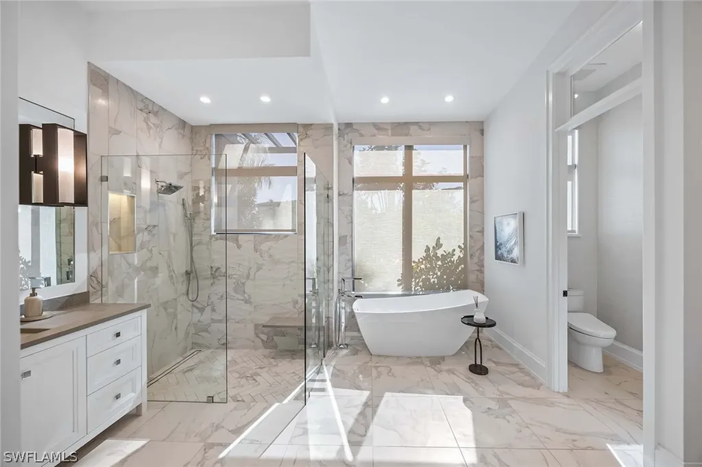 1300 Nautilus Road Naples FL 34102