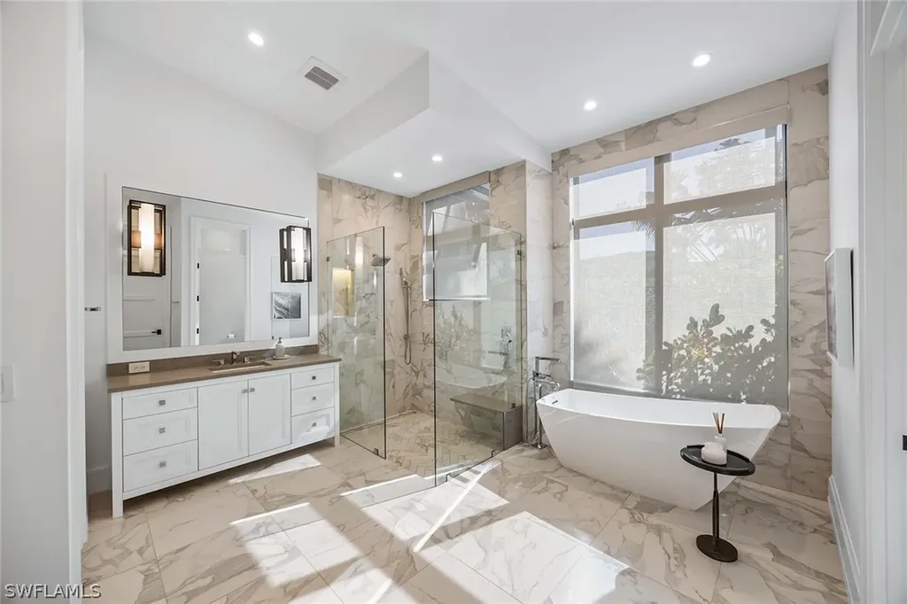 1300 Nautilus Road Naples FL 34102