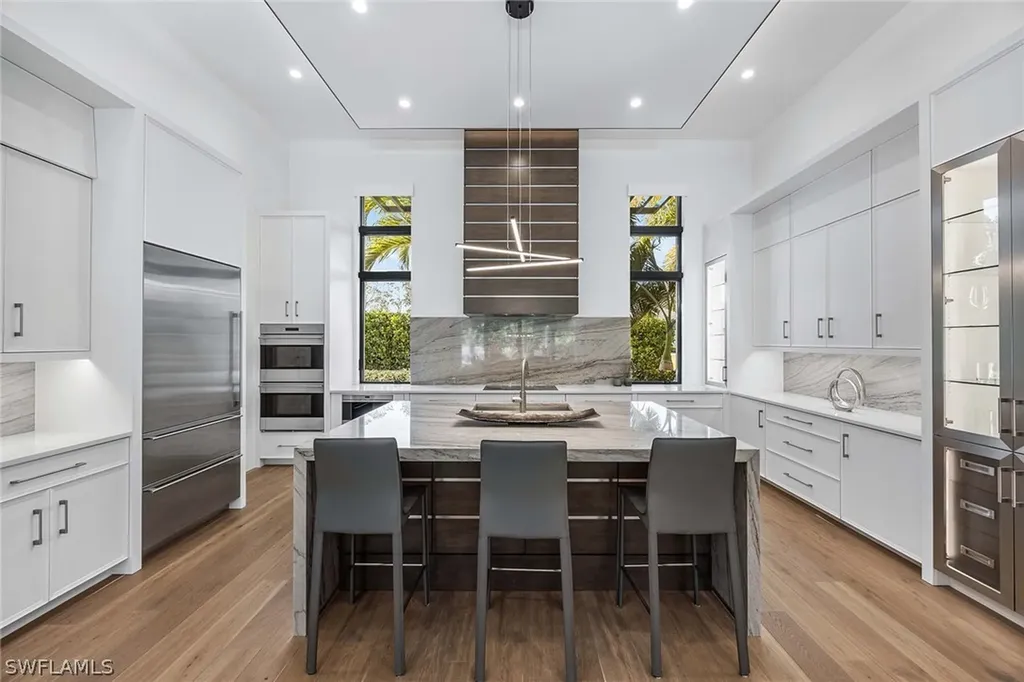 1300 Nautilus Road Naples FL 34102