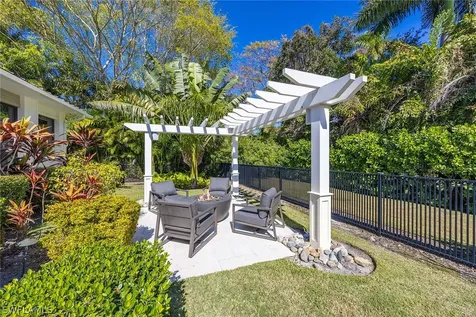 1300 Nautilus Road Naples FL 34102