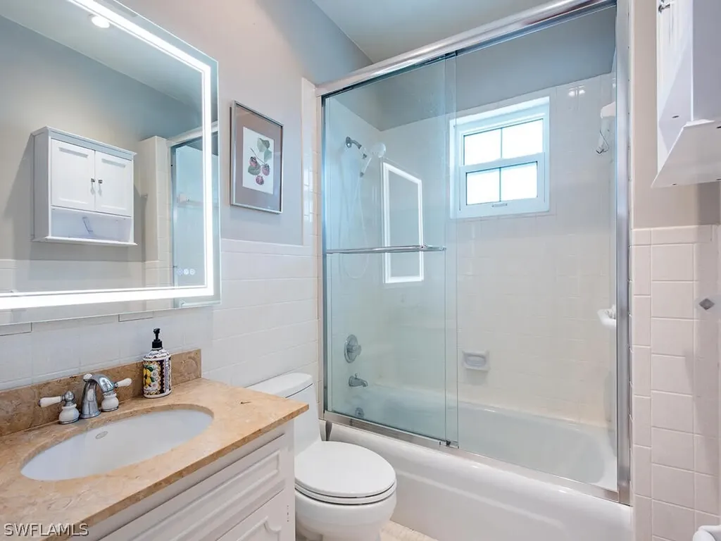 383 Harbour Drive Naples FL 34103