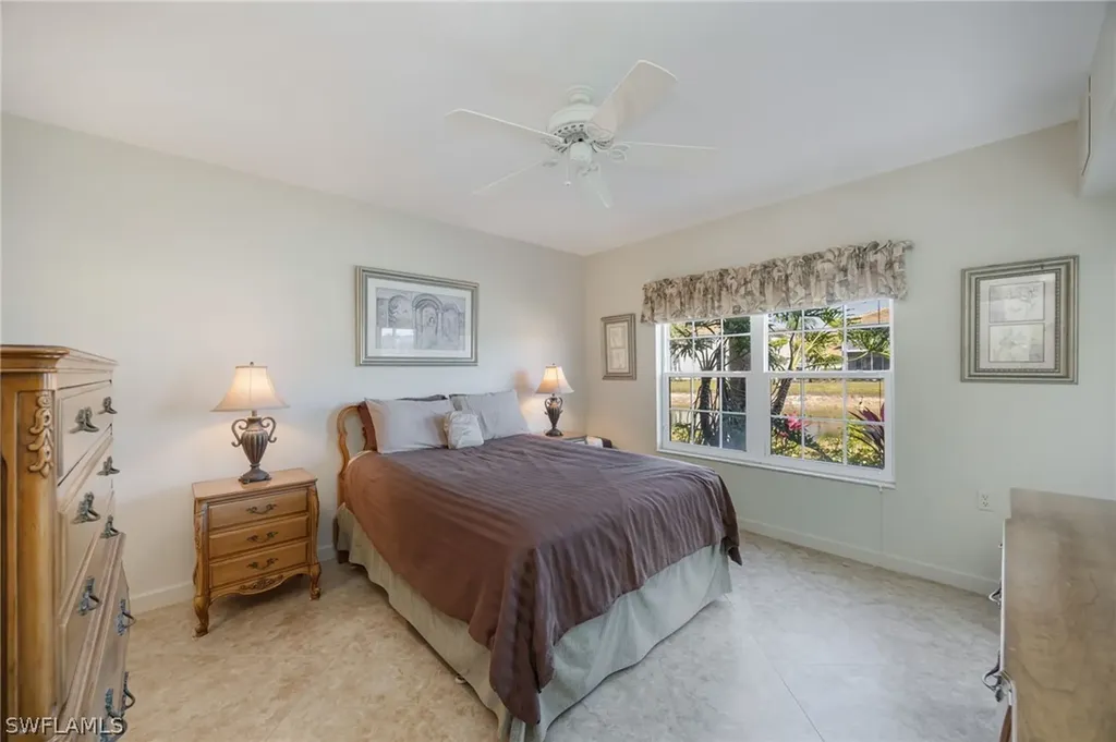 3013 Driftwood Way Naples FL 34109