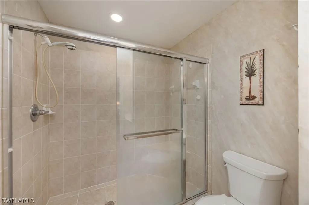 3013 Driftwood Way Naples FL 34109