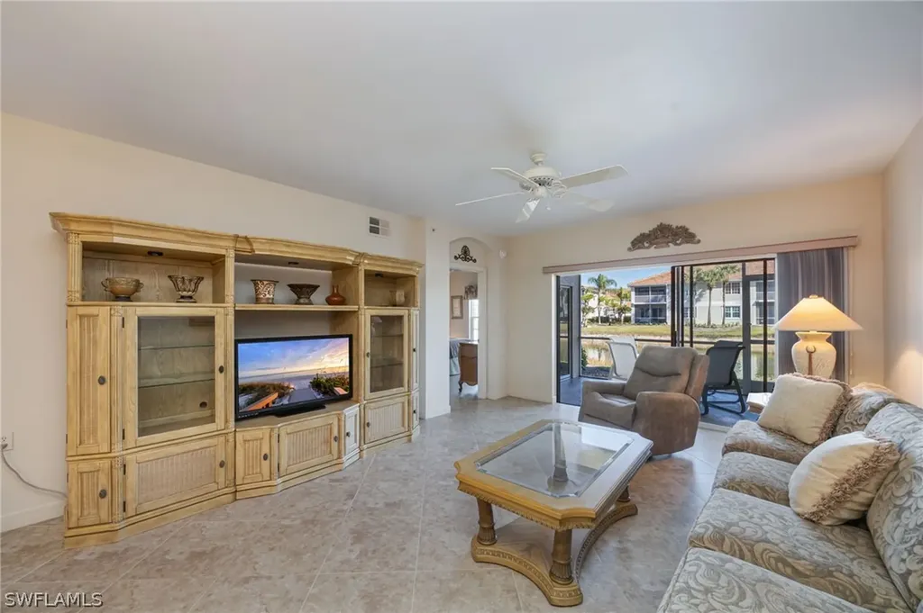 3013 Driftwood Way Naples FL 34109