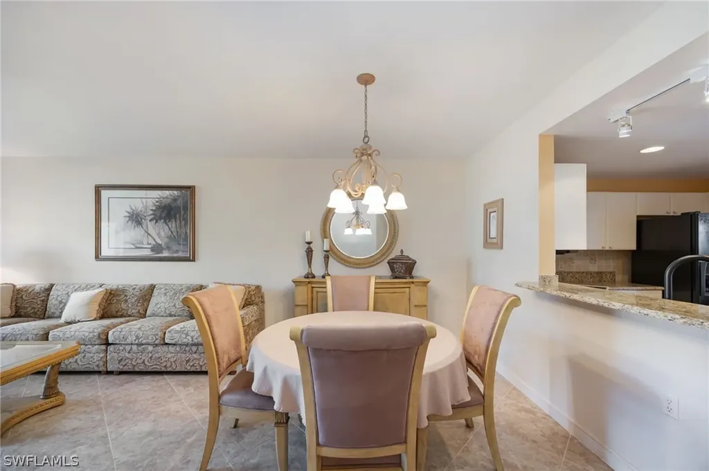 3013 Driftwood Way Naples FL 34109
