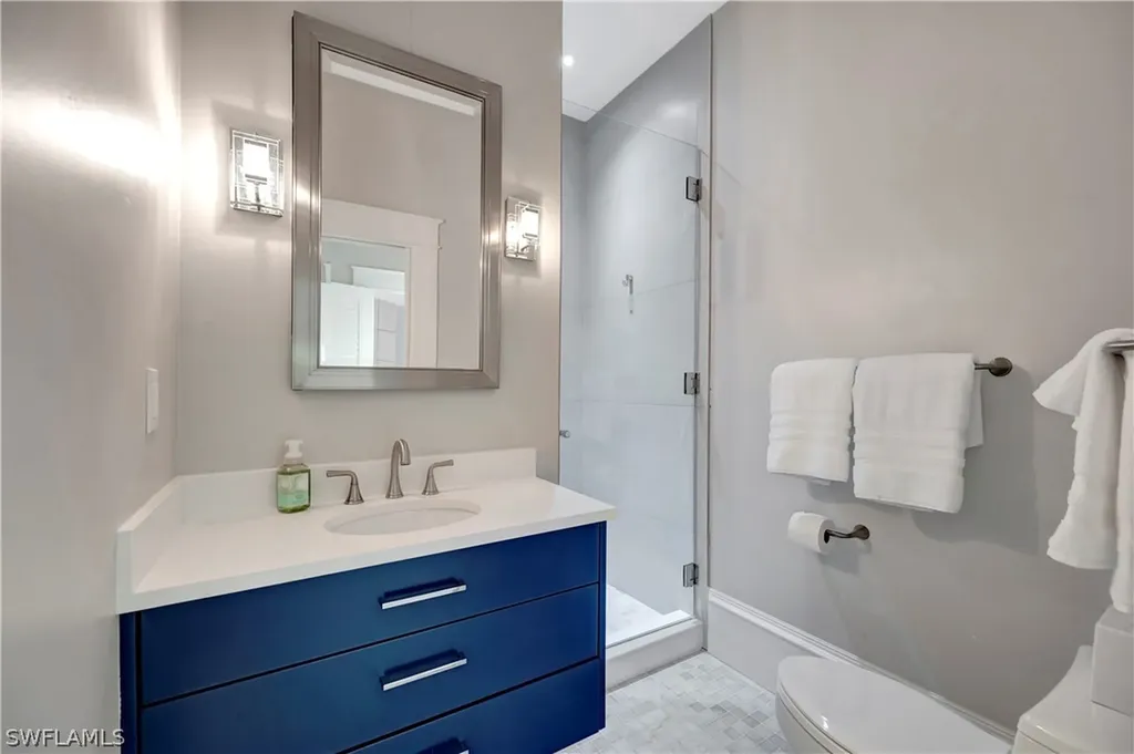 1375 Gordon Drive Naples FL 34102