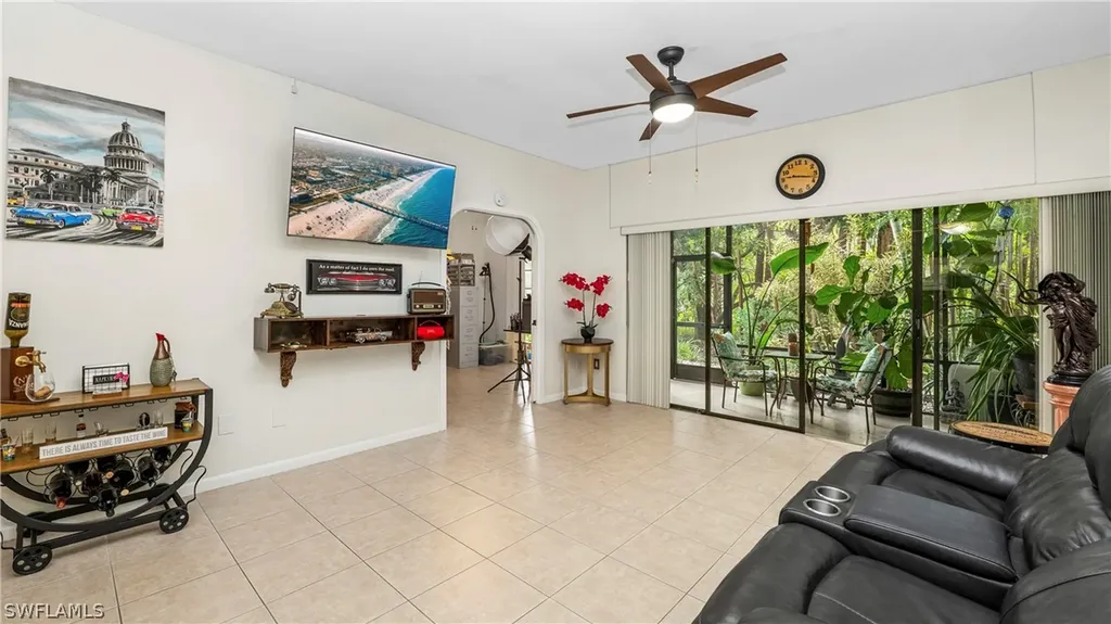 3310 Europa Drive Naples FL 34105