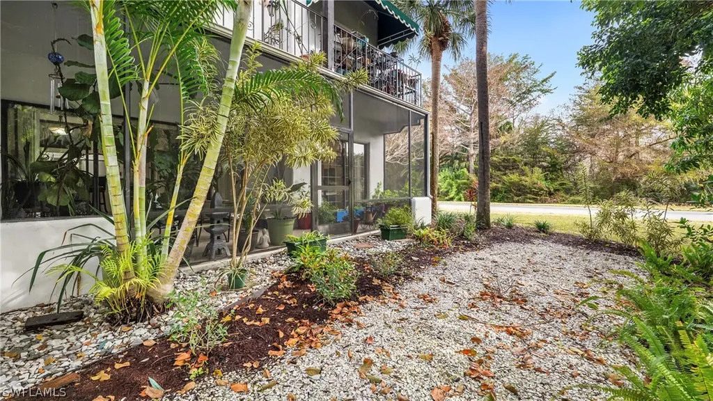 3310 Europa Drive Naples FL 34105