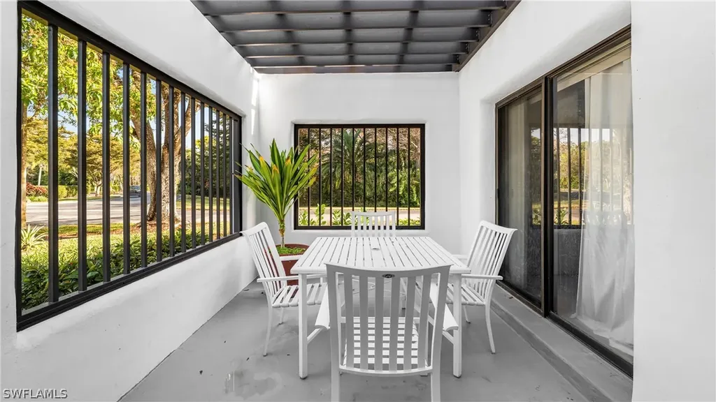 3310 Europa Drive Naples FL 34105