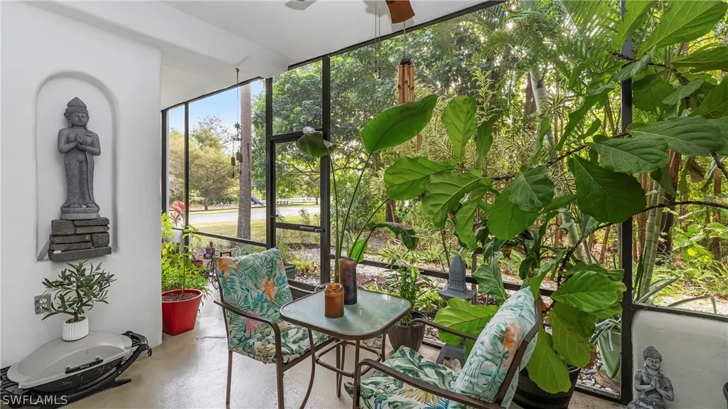 3310 Europa Drive Naples FL 34105