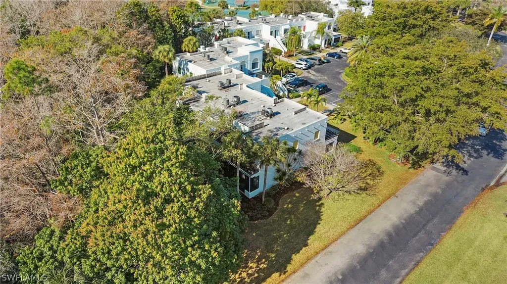 3310 Europa Drive Naples FL 34105