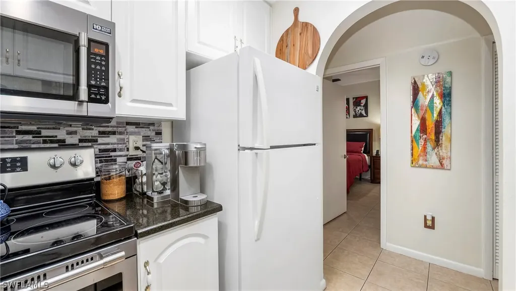 3310 Europa Drive Naples FL 34105