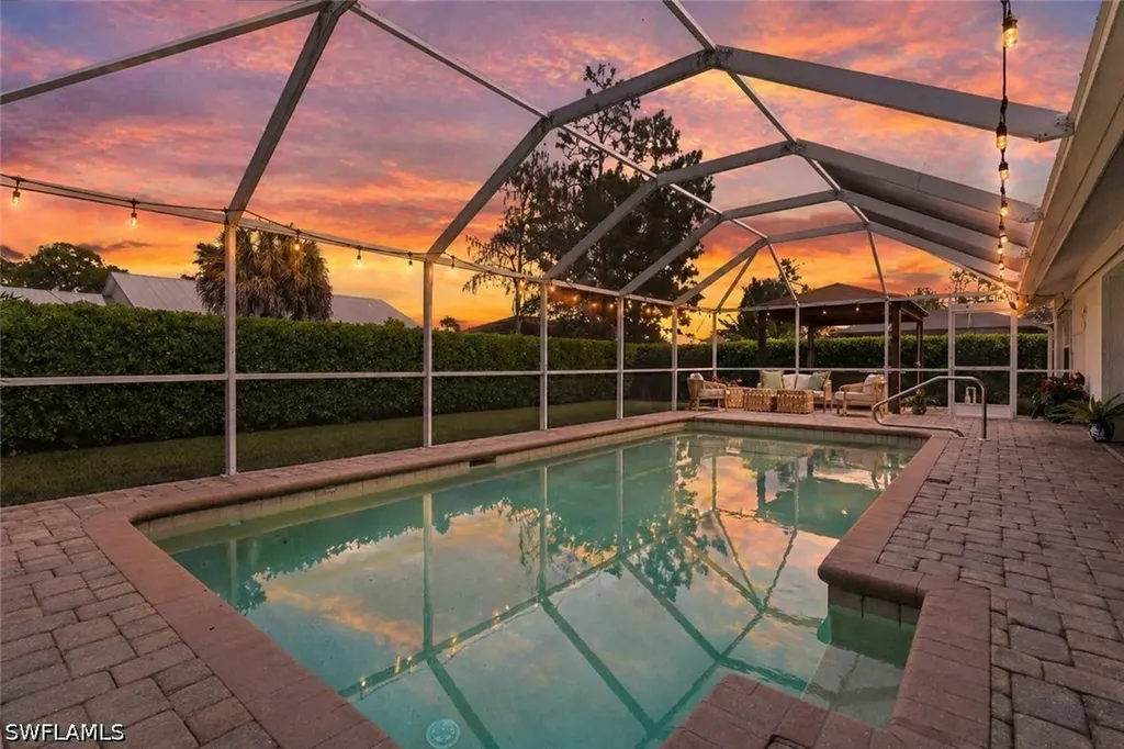 261 Kirtland Drive Naples FL 34110
