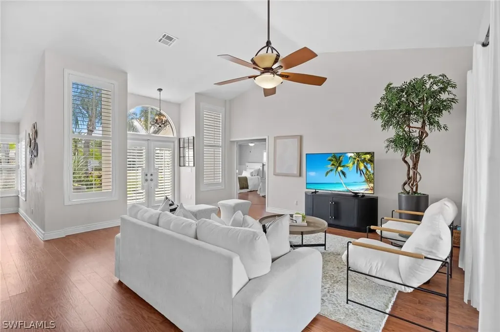 261 Kirtland Drive Naples FL 34110