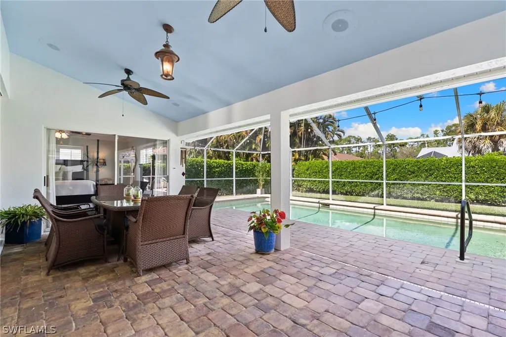 261 Kirtland Drive Naples FL 34110