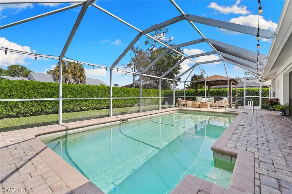 261 Kirtland Drive Naples FL 34110
