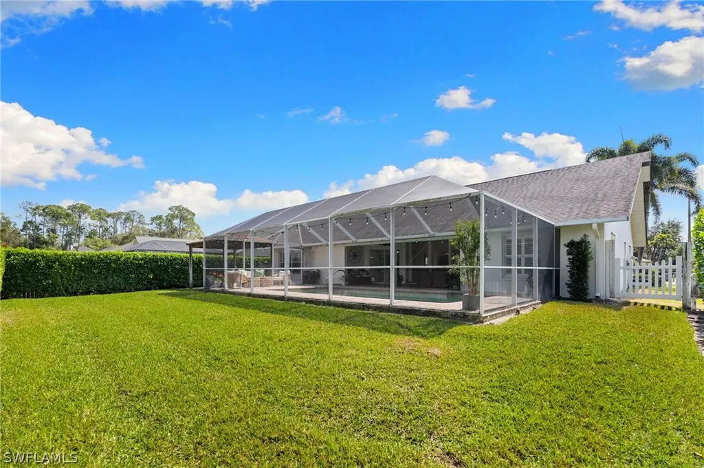 261 Kirtland Drive Naples FL 34110