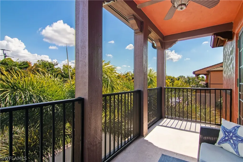 8993 Cambria Circle Naples FL 34113