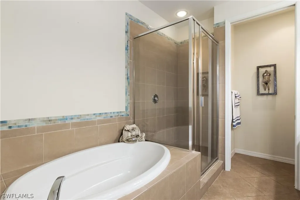 8993 Cambria Circle Naples FL 34113