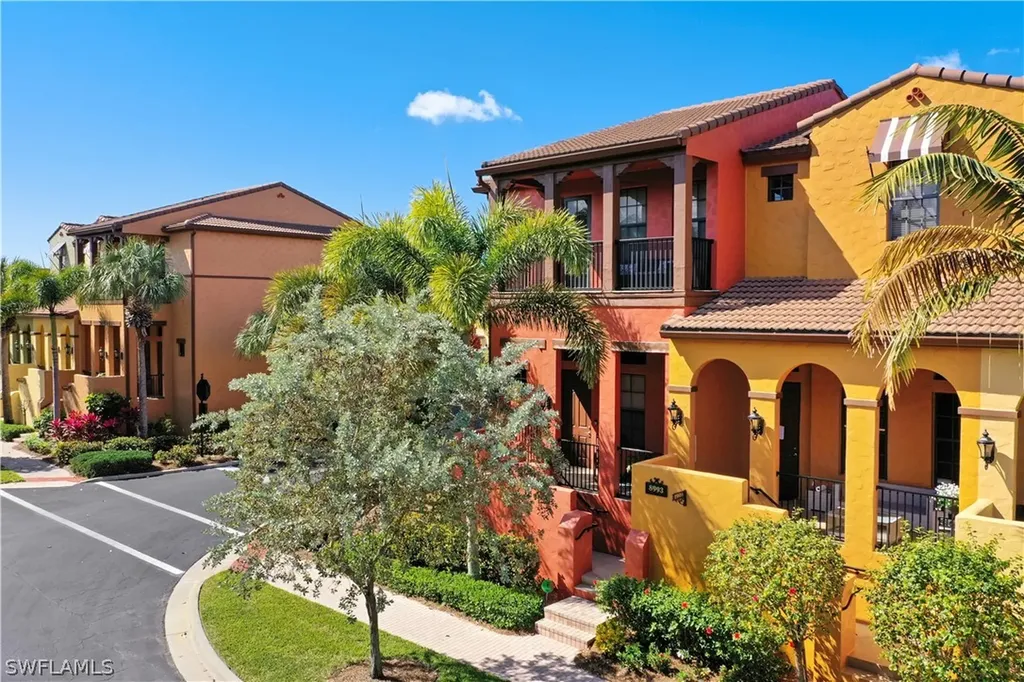 8993 Cambria Circle Naples FL 34113