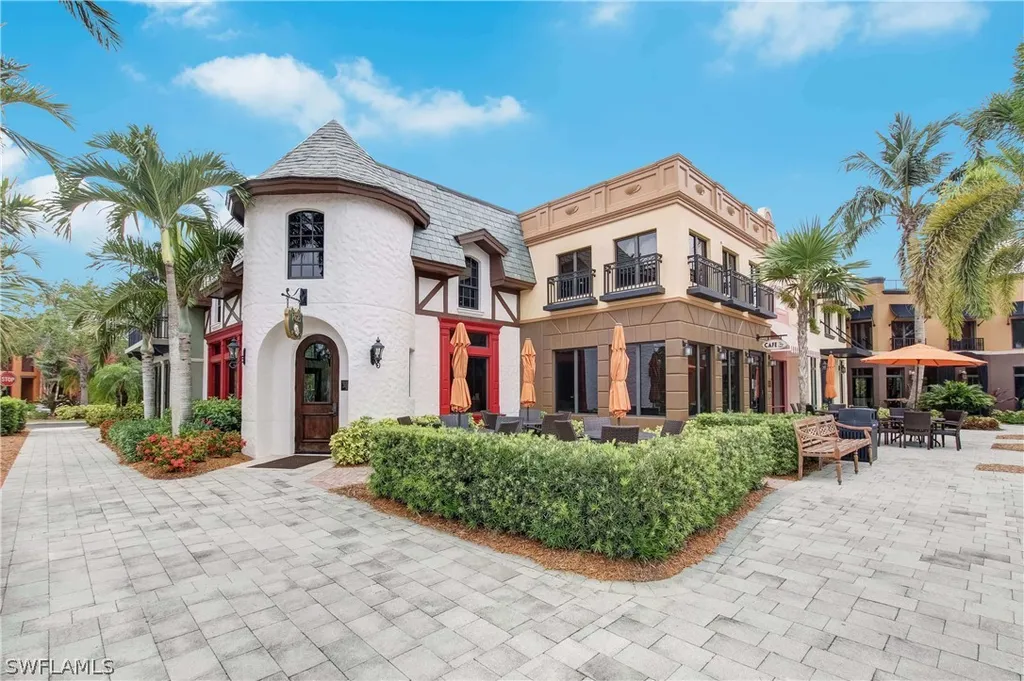 8993 Cambria Circle Naples FL 34113