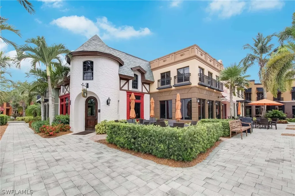 8993 Cambria Circle Naples FL 34113