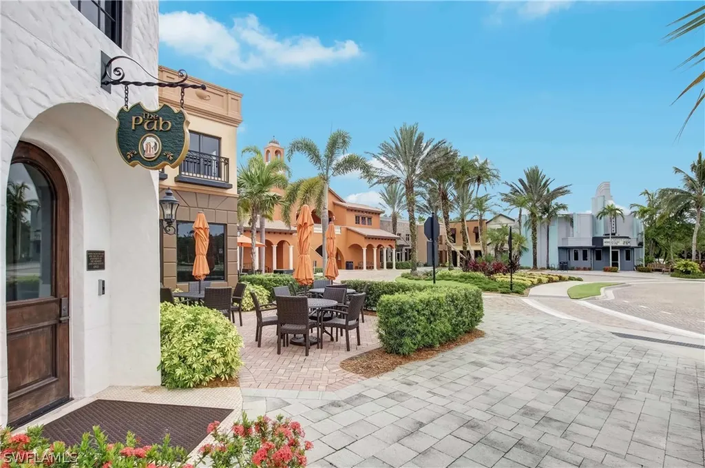 8993 Cambria Circle Naples FL 34113