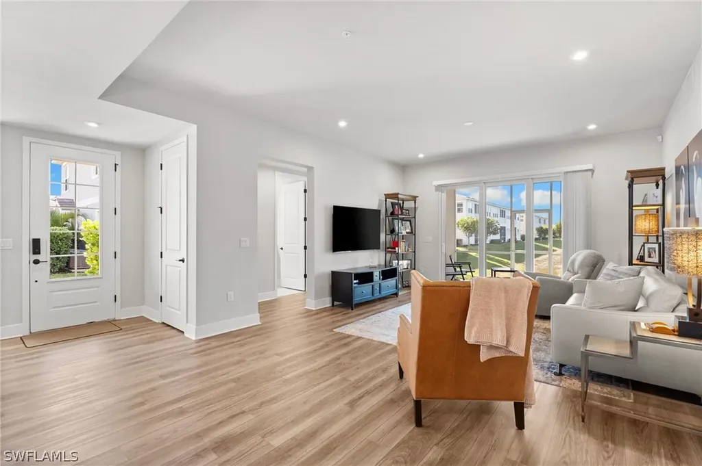 4705 Arboretum Circle Naples FL 34112