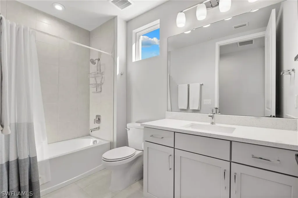 4705 Arboretum Circle Naples FL 34112