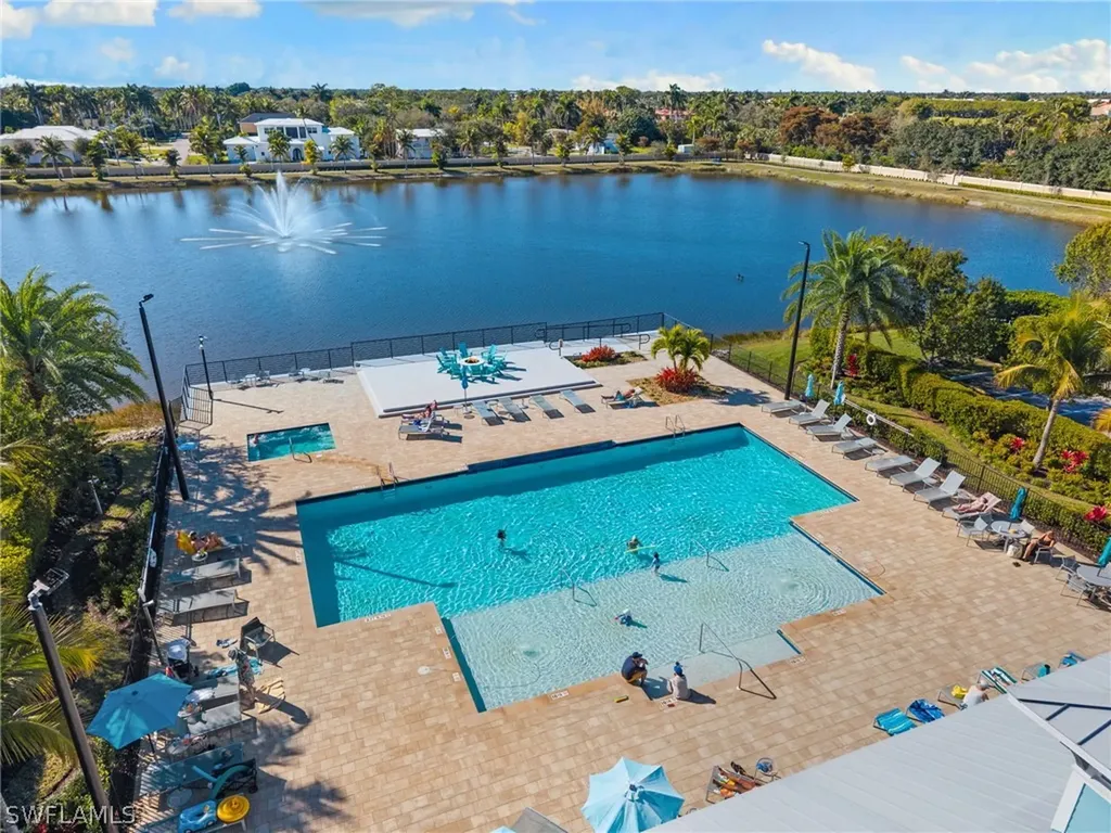 4705 Arboretum Circle Naples FL 34112