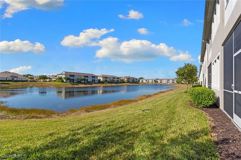 4705 Arboretum Circle Naples FL 34112