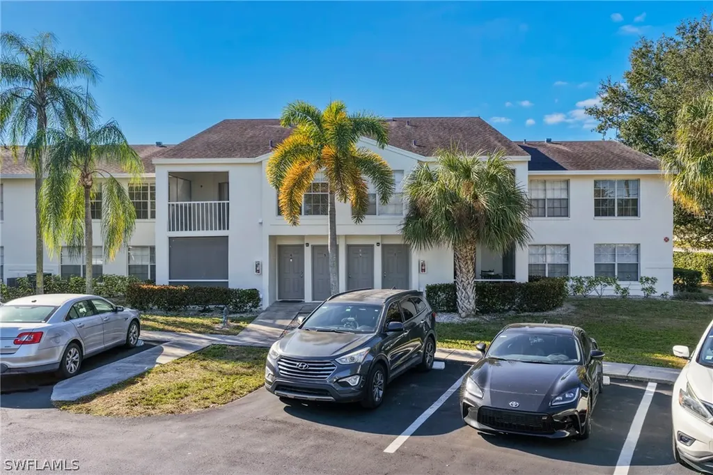 132 Santa Clara Drive Naples FL 34104