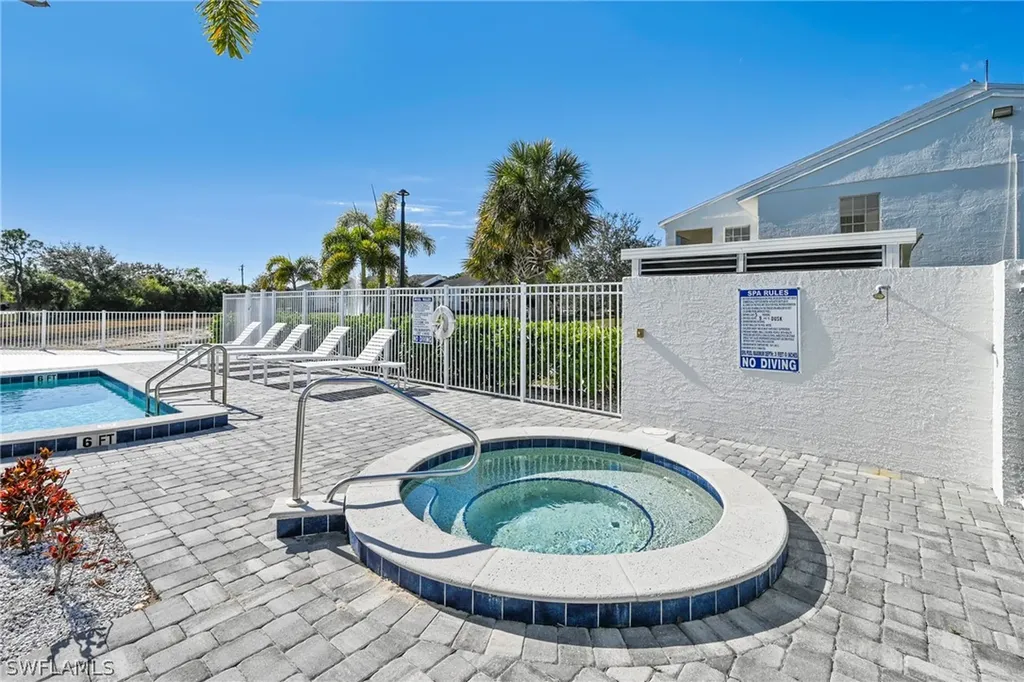 132 Santa Clara Drive Naples FL 34104