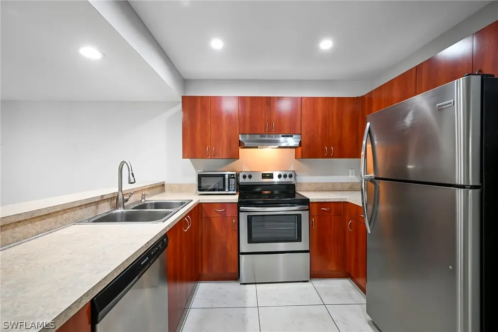 132 Santa Clara Drive Naples FL 34104