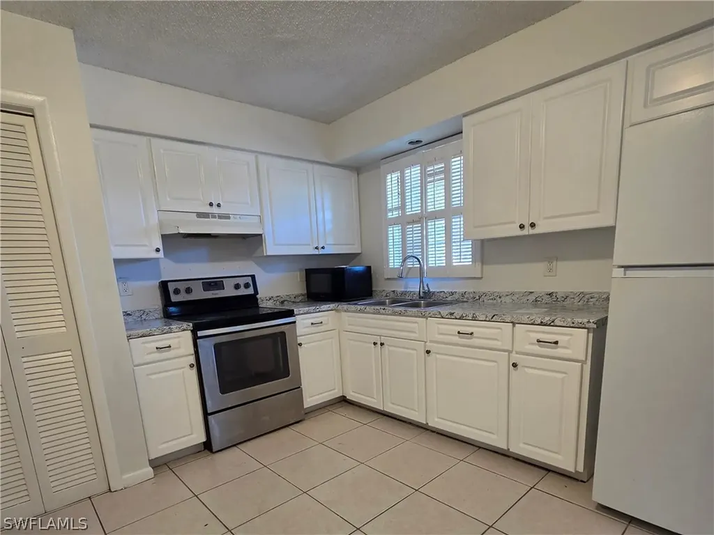 3325 Airport Road N Naples FL 34105