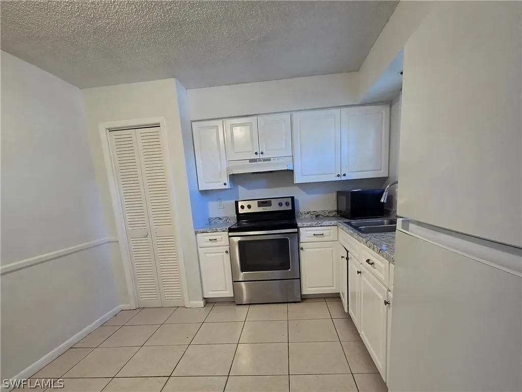 3325 Airport Road N Naples FL 34105