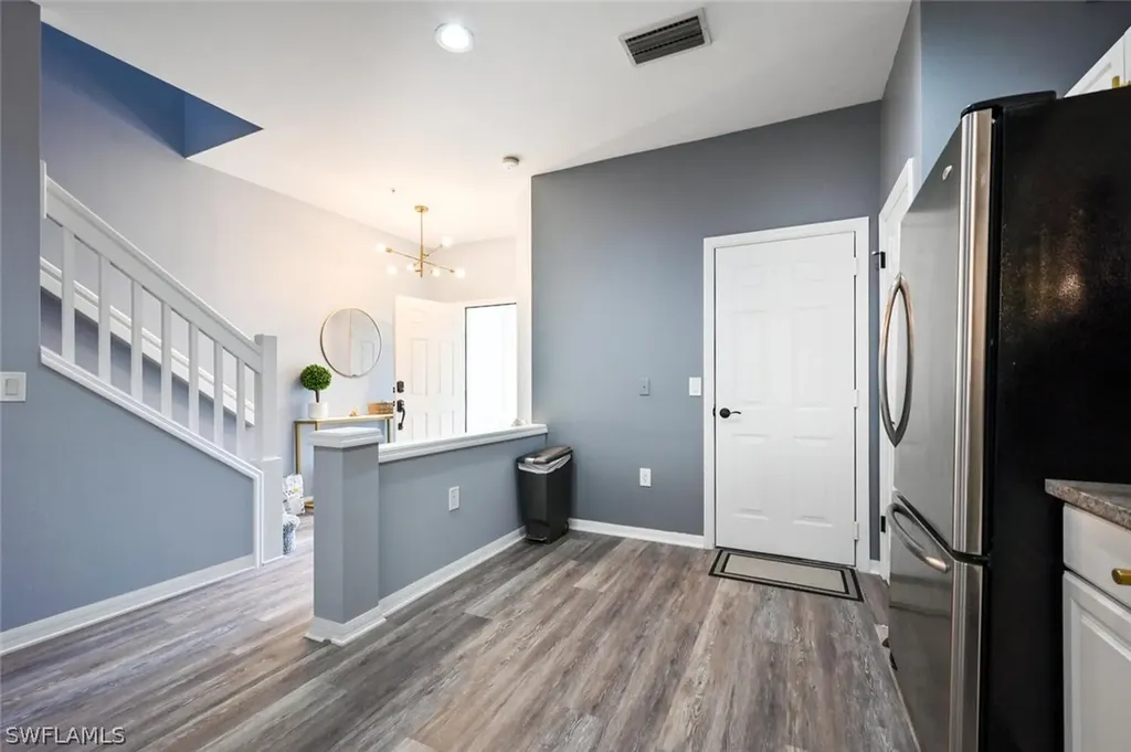 981 Hampton Circle Naples FL 34105