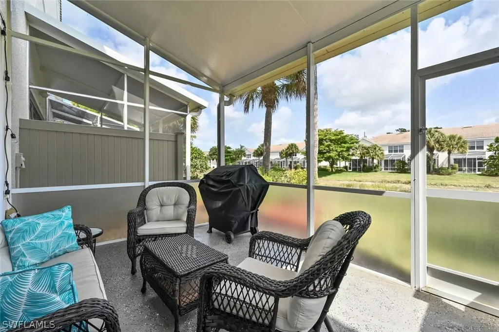 981 Hampton Circle Naples FL 34105