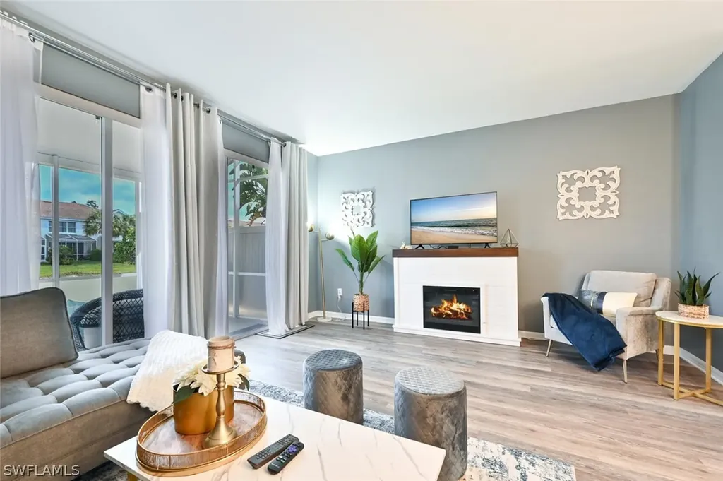 981 Hampton Circle Naples FL 34105