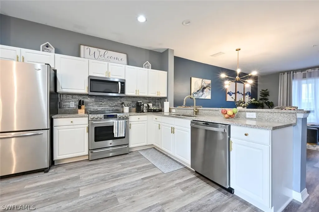 981 Hampton Circle Naples FL 34105