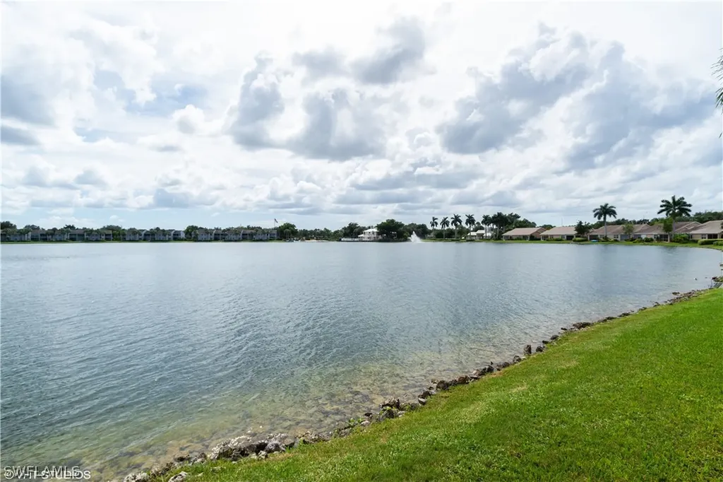 2608 Sailors Way Naples FL 34109