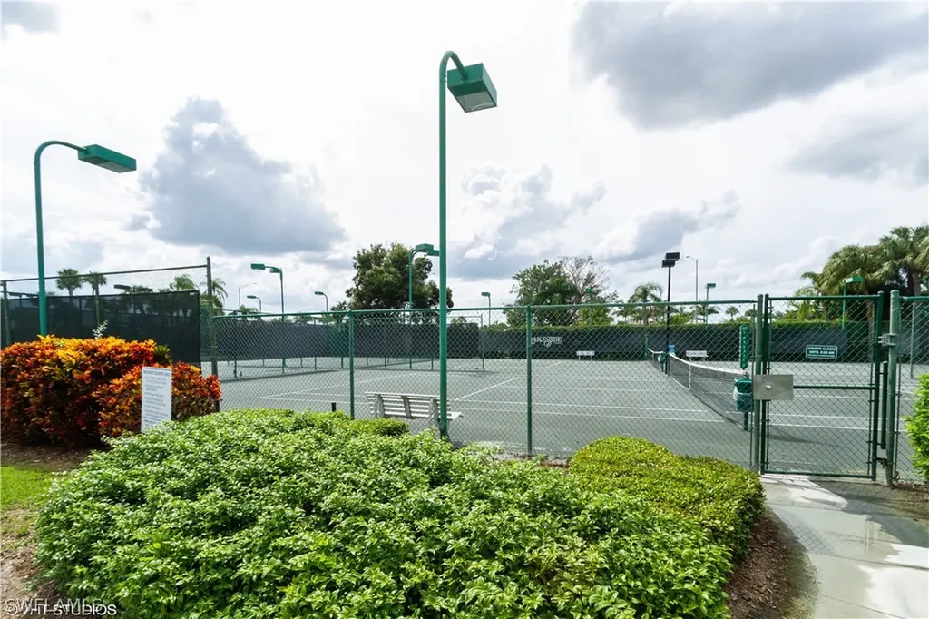 2608 Sailors Way Naples FL 34109